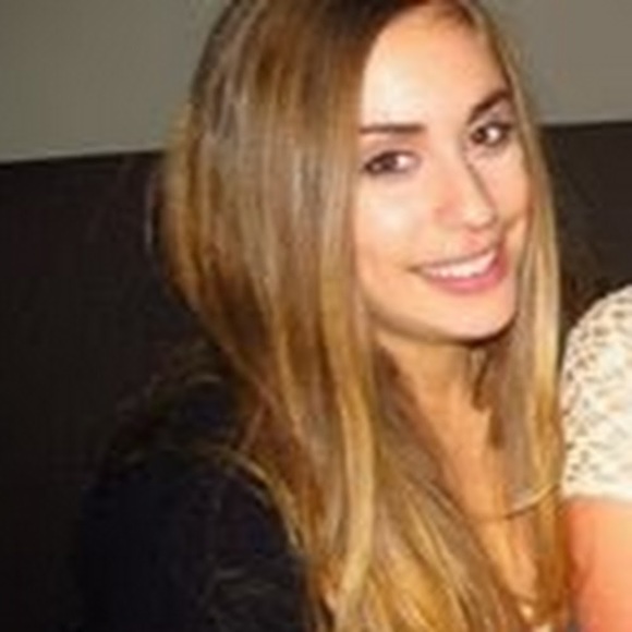 Meet your Posher, Ali - Picture 1 of 1